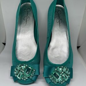 Women’s size 8 Jesica Simpson flats with jeweled bow